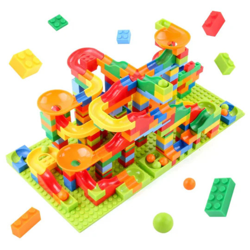 Jeu de construction avec circuit de billes modulable