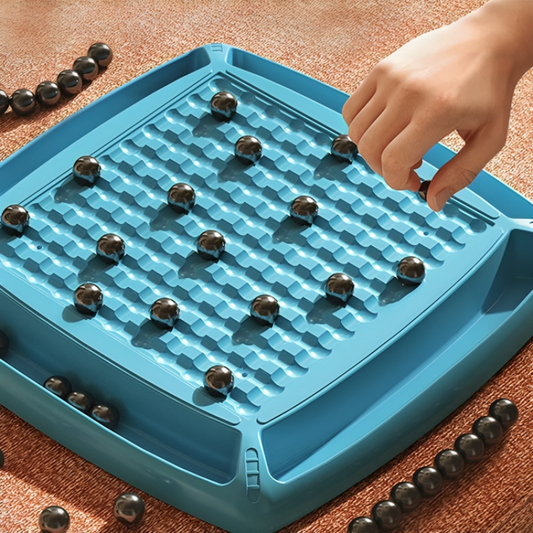 Ha det moro med familien med et magnetisk ferdighetsspill 